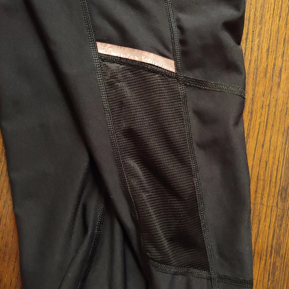 Hind Black and Mesh Activewear Capri Workout Leggings Size Women's Medium - Picture 7 of 14